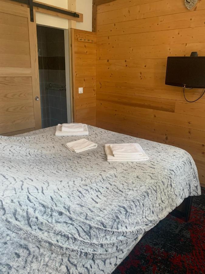 Hotel L'Equipe Le Sauze Bagian luar foto