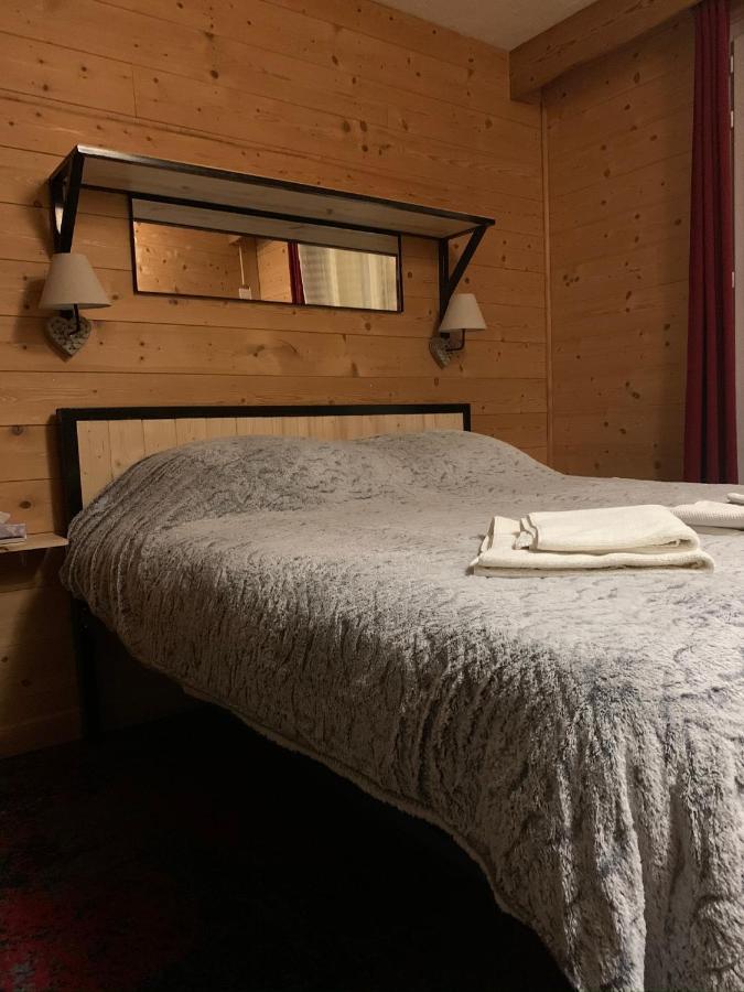 Hotel L'Equipe Le Sauze Bagian luar foto